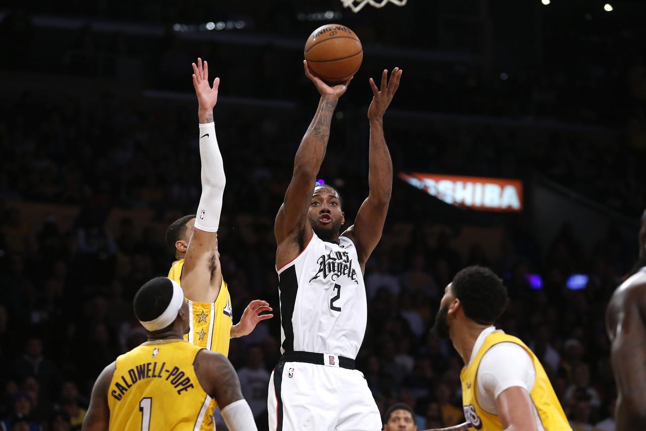  纳达尔关键节点关键助攻，雄鹿带队取胜！-开云app下载